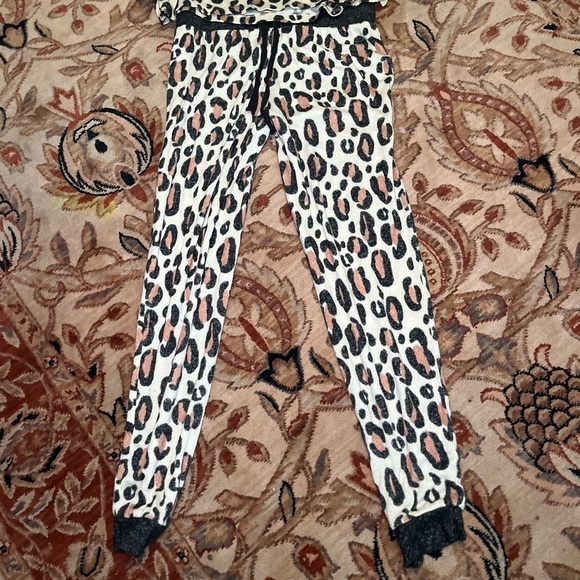 Ultrasoft animal, print long sleeve and long pants, pajamas, set size medium - Picture 10 of 10
